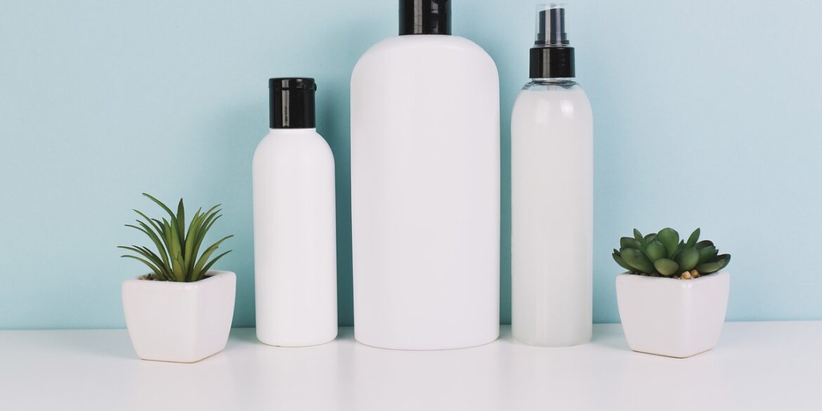 Let’s be honest. Most guys don’t want a 12-step skincare routine. You don’t want a shelf full of glass bottles. You don’t want to “layer essences.” You just don’t want to look 35 when you’re 27. That’s it. And here’s the truth: looking older than you are usually isn’t about genetics. It’s about neglect. Dry skin. Sun damage. Razor irritation. Late nights. No routine. The good news? You don’t need complicated. You need consistent. This is the skincare routine built for men who keep it simple and still want to look sharp.