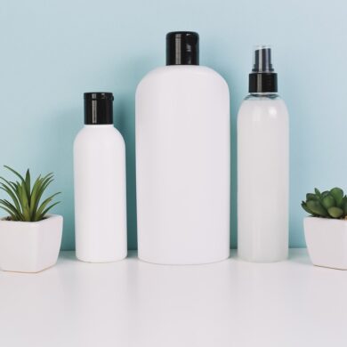Let’s be honest. Most guys don’t want a 12-step skincare routine. You don’t want a shelf full of glass bottles. You don’t want to “layer essences.” You just don’t want to look 35 when you’re 27. That’s it. And here’s the truth: looking older than you are usually isn’t about genetics. It’s about neglect. Dry skin. Sun damage. Razor irritation. Late nights. No routine. The good news? You don’t need complicated. You need consistent. This is the skincare routine built for men who keep it simple and still want to look sharp.